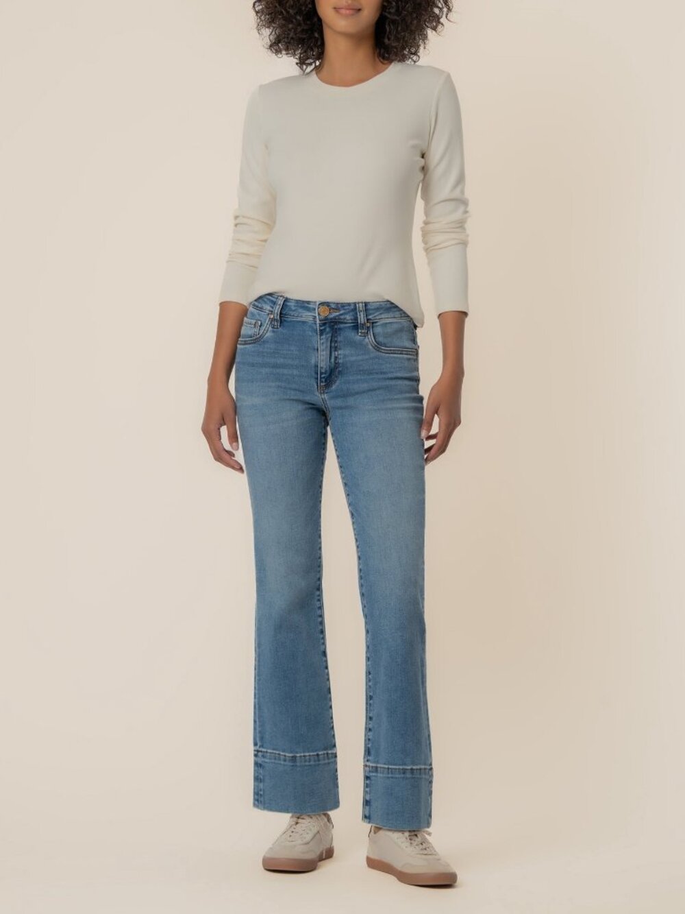 Kut from the Kloth Kelsey Mid Rise Flare, Long Inseam in Contract Wash Size 1212
